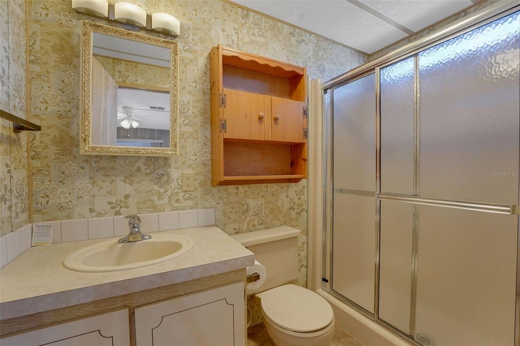 Image 11 of property listing at 5864 RED FOX DRIVE, Winter Haven, FL 33884