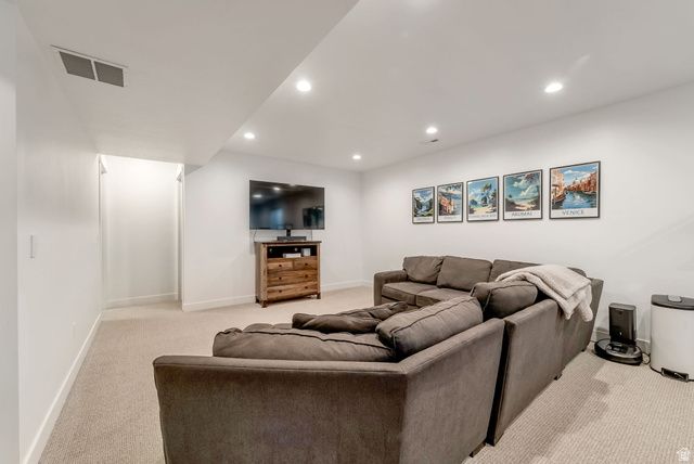 1633 W ALPENGLOW CIR, Farmington, UT 84025