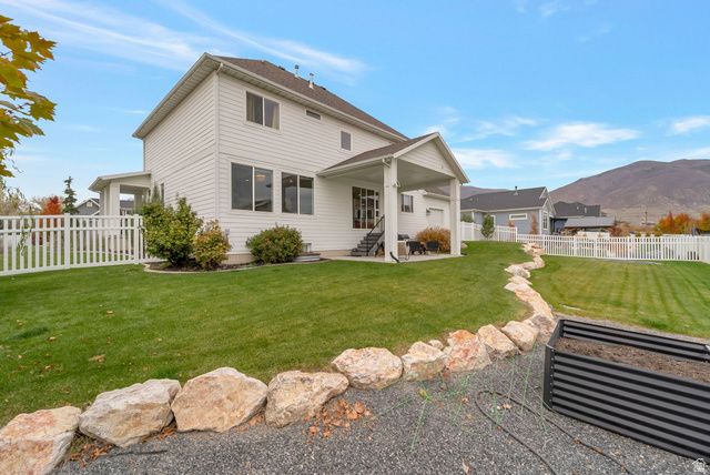 1633 W ALPENGLOW CIR, Farmington, UT 84025