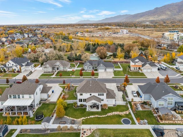 1633 W ALPENGLOW CIR, Farmington, UT 84025