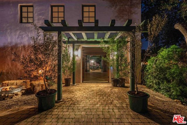 202 Canada Street, Ojai, CA 93023