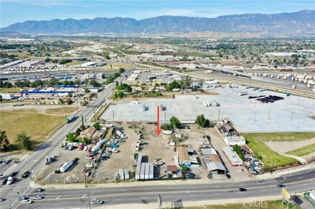 1966 W Rialto, San Bernardino, CA 92410