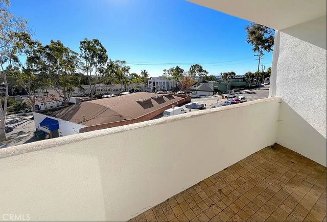 100 Cliff Drive 6, Laguna Beach, CA 92651