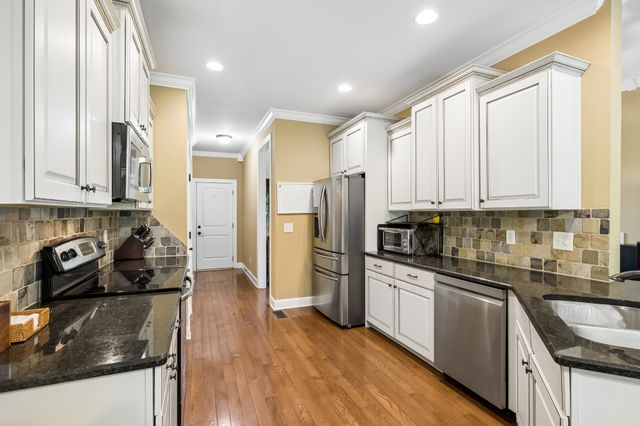 818 Tall Oak Trl, Mount Juliet, TN 37122