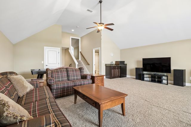 818 Tall Oak Trl, Mount Juliet, TN 37122