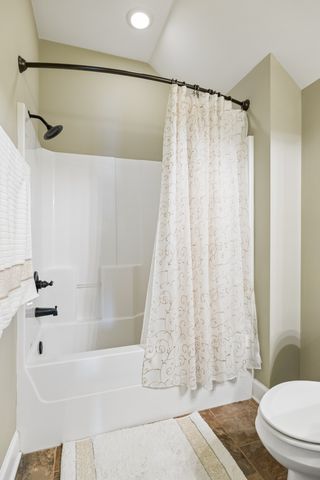 818 Tall Oak Trl, Mount Juliet, TN 37122