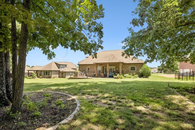 818 Tall Oak Trl, Mount Juliet, TN 37122
