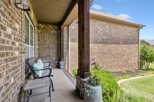 818 Tall Oak Trl, Mount Juliet, TN 37122