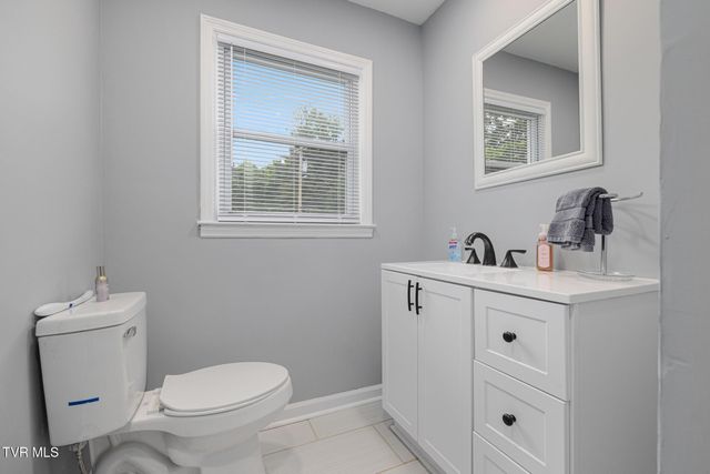 1214 Ledford Street, Elizabethton, TN 37643