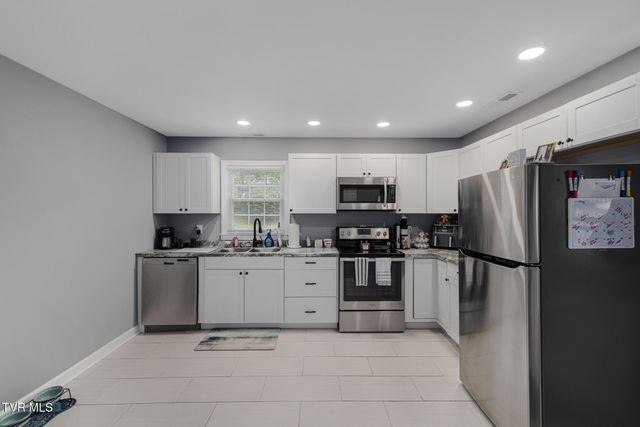 1214 Ledford Street, Elizabethton, TN 37643