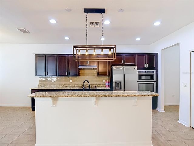 1113 CANYON OAKS DRIVE, Brandon, FL 33510