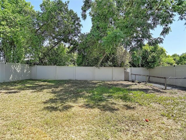 1113 CANYON OAKS DRIVE, Brandon, FL 33510