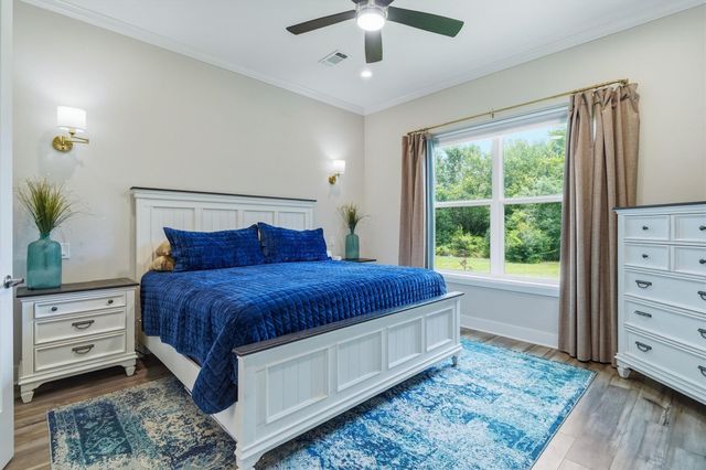 6115 San Leon Drive, Dickinson, TX 77539