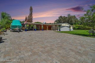 2207 Poinsettia Lane, Deland, FL 32724