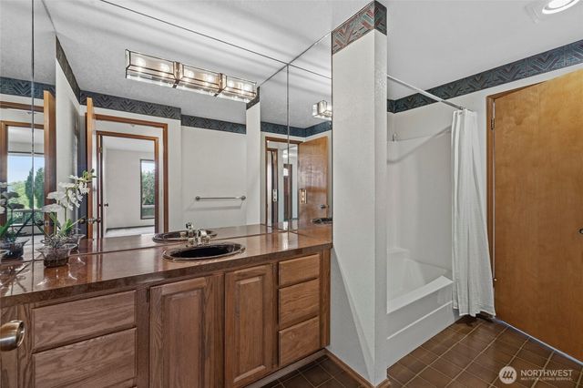 3700 E Fir Street, Mount Vernon, WA 98273