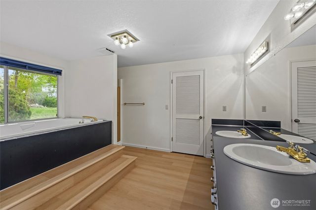 3700 E Fir Street, Mount Vernon, WA 98273