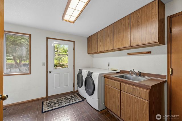 3700 E Fir Street, Mount Vernon, WA 98273