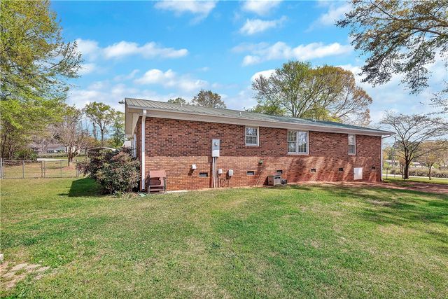 303 Meadow Drive, Seneca, SC 29678
