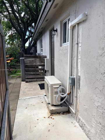 5225 SW 116th Ave 1, Cooper City, FL 33330