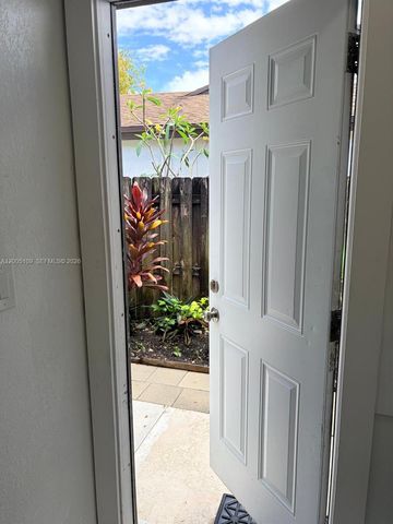 5225 SW 116th Ave 1, Cooper City, FL 33330