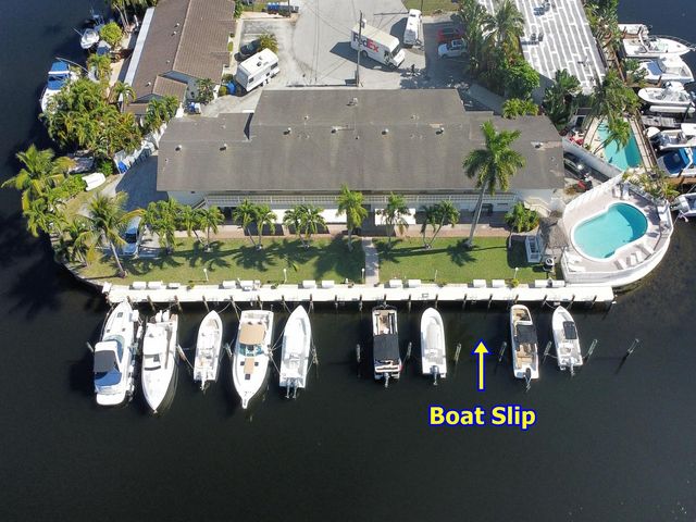 1780 SE 4th Street, Pompano Beach, FL 33060