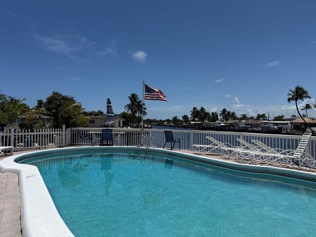 1780 SE 4th Street, Pompano Beach, FL 33060