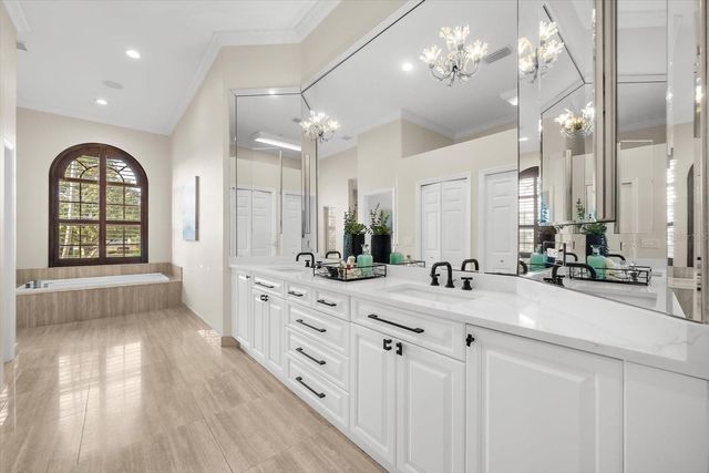 1560 CANOPY OAKS BOULEVARD, Palm Harbor, FL 34683