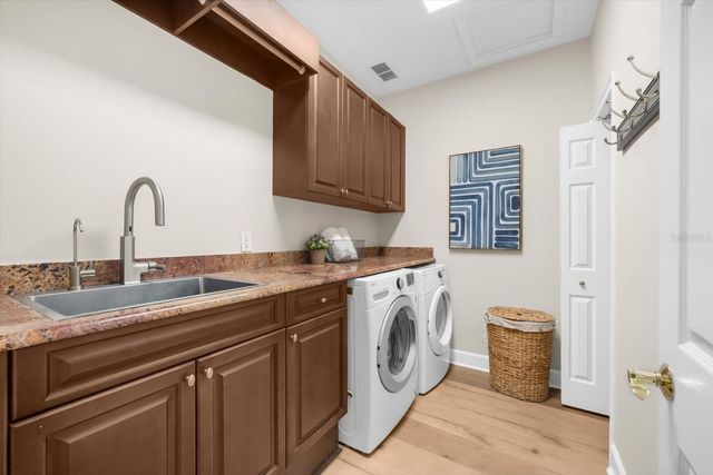 1560 CANOPY OAKS BOULEVARD, Palm Harbor, FL 34683