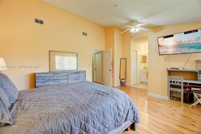 7661 NW 38th Court, Sunrise, FL 33351