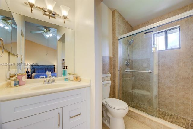 7661 NW 38th Court, Sunrise, FL 33351