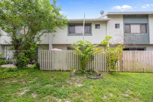 7661 NW 38th Court, Sunrise, FL 33351