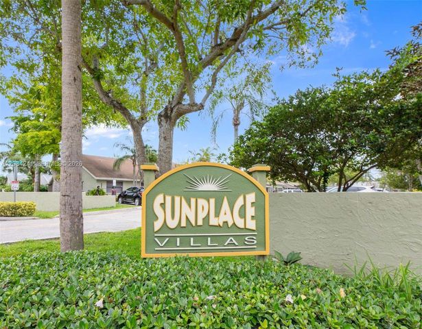 7661 NW 38th Court, Sunrise, FL 33351