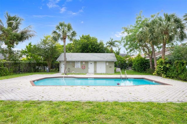 7661 NW 38th Court, Sunrise, FL 33351