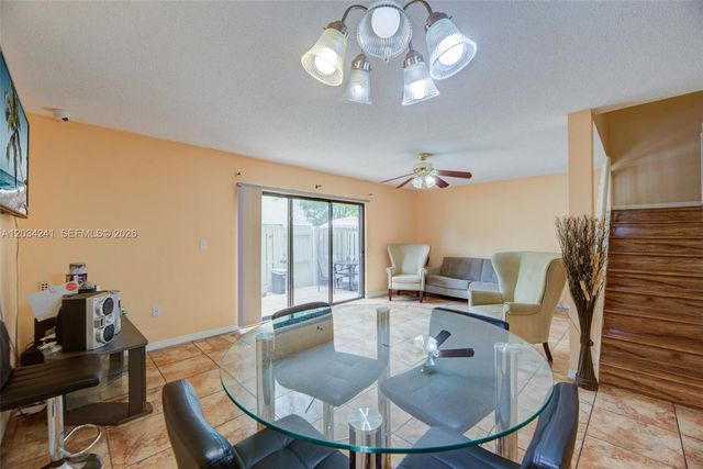 7661 NW 38th Court, Sunrise, FL 33351