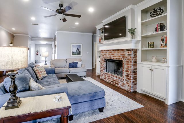 1406 N 14th Street, Wolfforth, TX 79382