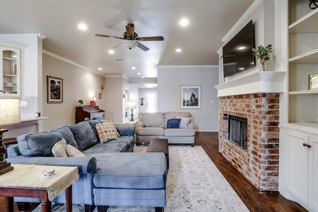 1406 N 14th Street, Wolfforth, TX 79382