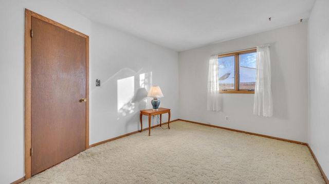 604 Robin STREET, West Bend, WI 53090