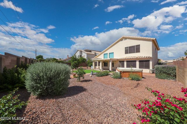 831 S Rincon Rising Road, Tucson, AZ 85748