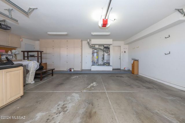831 S Rincon Rising Road, Tucson, AZ 85748