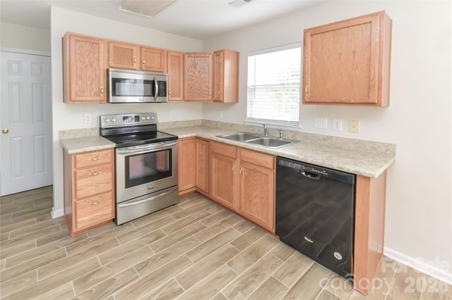 11927 Cheviott Hill Lane, Charlotte, NC 28213