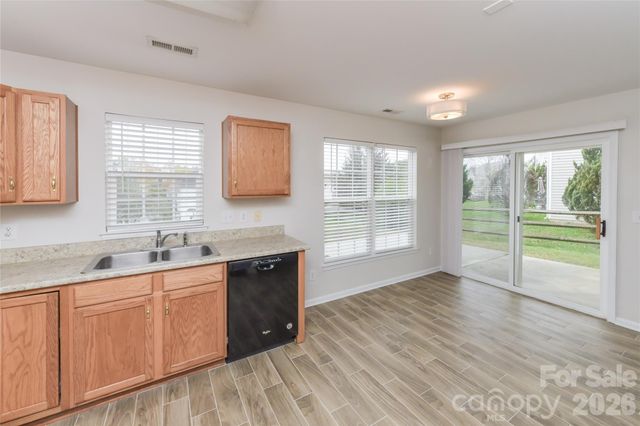 11927 Cheviott Hill Lane, Charlotte, NC 28213