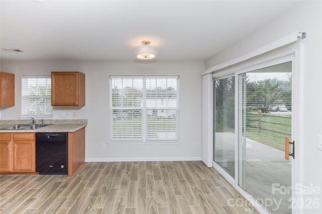 11927 Cheviott Hill Lane, Charlotte, NC 28213