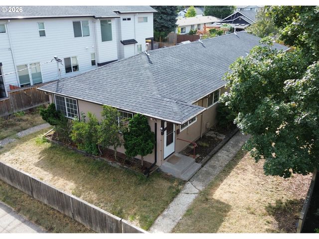5800 Se WOODSTOCK Blvd, Portland, OR 97206