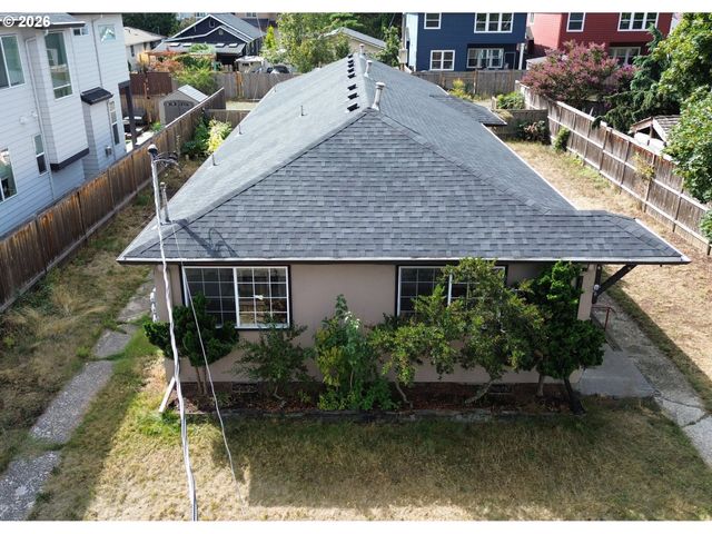 5800 Se WOODSTOCK Blvd, Portland, OR 97206