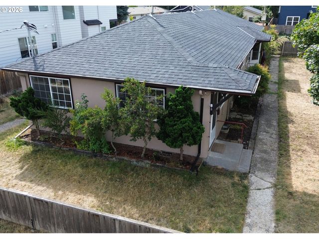 5800 Se WOODSTOCK Blvd, Portland, OR 97206