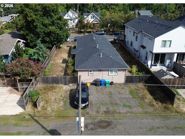 5800 Se WOODSTOCK Blvd, Portland, OR 97206