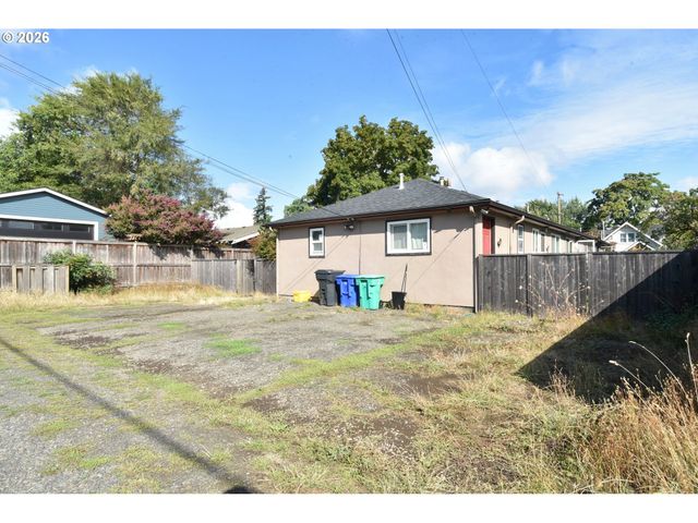 5800 Se WOODSTOCK Blvd, Portland, OR 97206