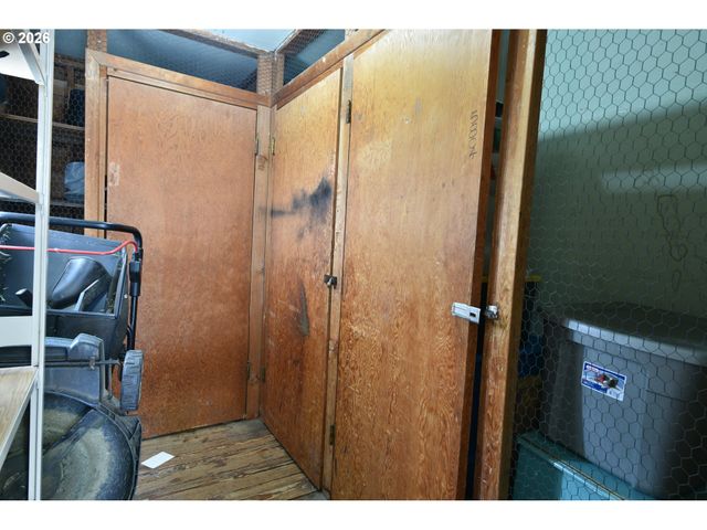 5800 Se WOODSTOCK Blvd, Portland, OR 97206