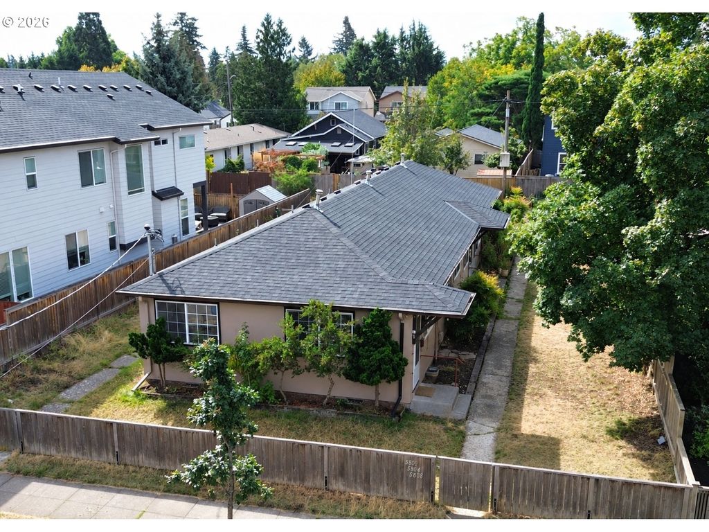 5800 Se WOODSTOCK Blvd, Portland, OR 97206