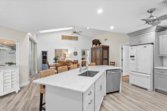 550 SILK OAK DRIVE, Venice, FL 34293